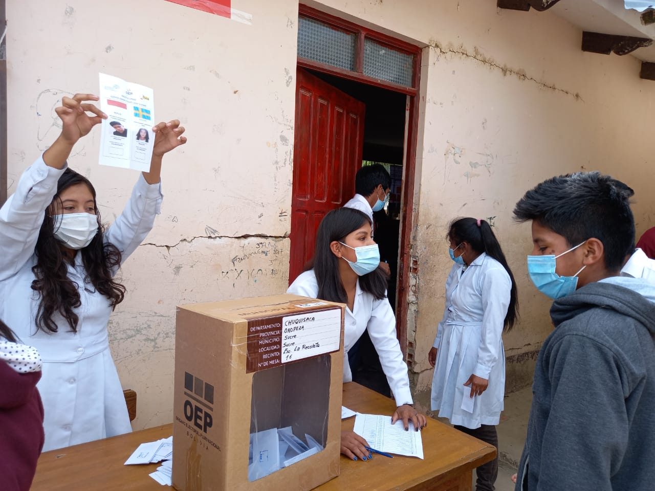 Election of the student government. January 14 School; Presto municipality; Quechua region.
