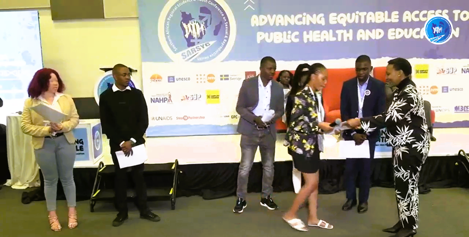 SAYWHAT / Young people presenting the Gaborone Declaration.