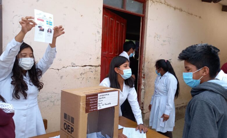 Election of the student government. January 14 School; Presto municipality; Quechua region.