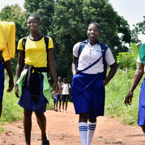 Students walk home from school, Yambio Province, South Sudan. Credit Jok Solomon, GPE