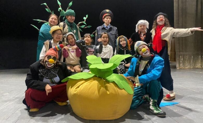 Participants of the inclusive theater studio in Osh, Kyrgyz Republic performed “The Clown Tale About the Turnip” directed by Murat Abdullaev.  Credit: Kuznetsova Larisa/Smile.KG